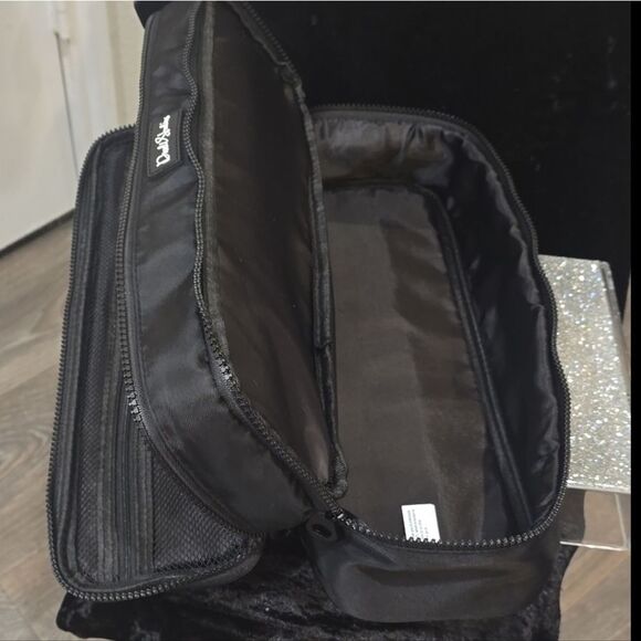 Dwell Studio Hair Tools & Accessories Travel Case - Picture 10 of 11